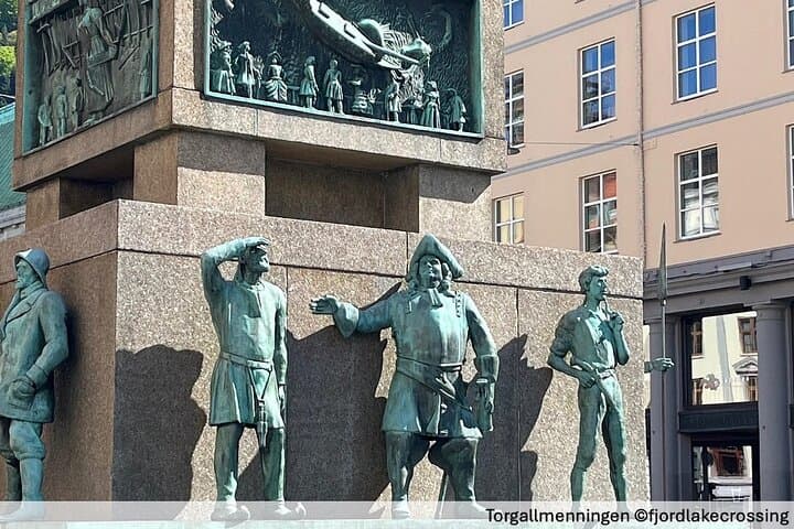 Explore Bergen's Icons: Walking Tour & Fløibanen Funicular Adventure photo 2