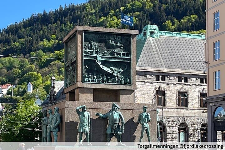 Explore Bergen's Icons: Walking Tour & Fløibanen Funicular Adventure photo 5