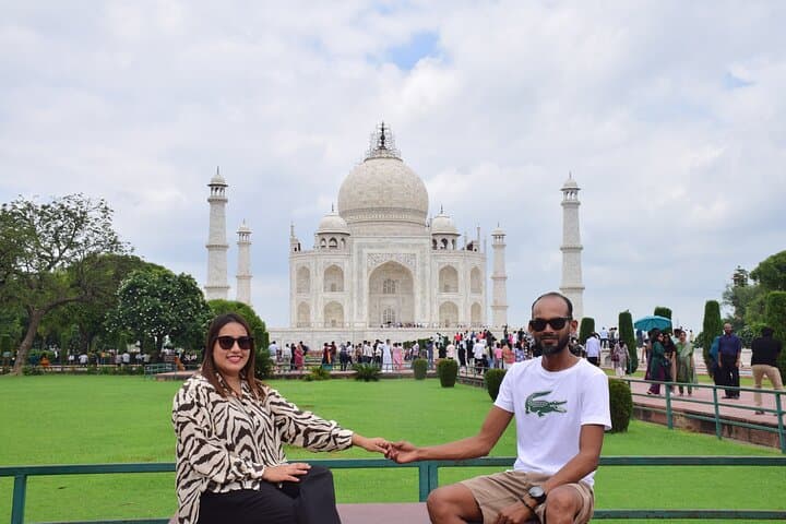 Sunrise at the Taj Mahal: Private Same-Day Tour from Jaipur photo 4