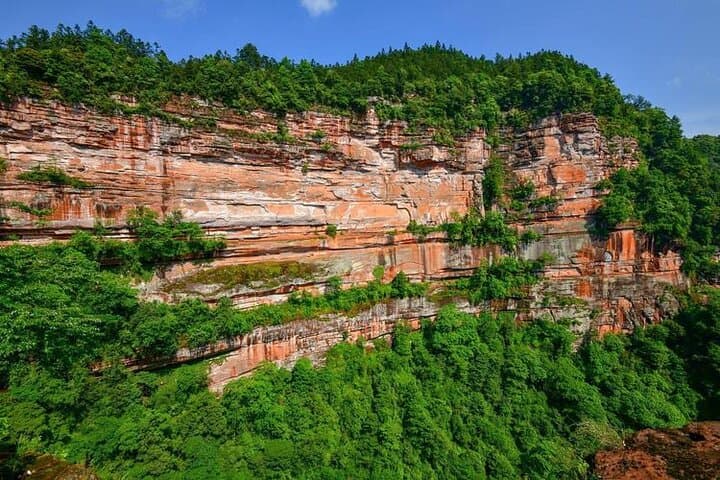 Si-Mian Mountain Private Day Tour from Chongqing — Waterfalls, Red Cliffs & Forest Trails photo 5