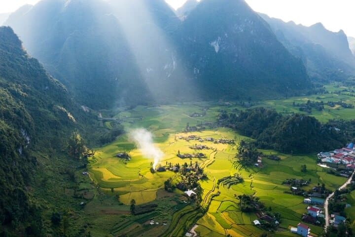 Ha Giang to Ban Gioc: 6-Day Northern Vietnam Guided Adventure photo 5