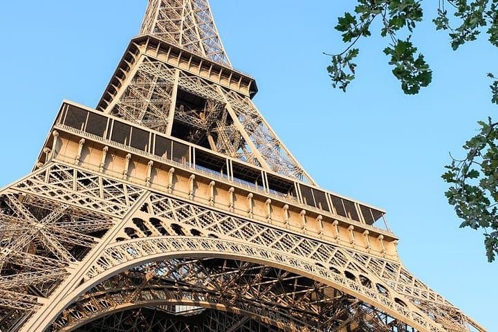 Paris Highlights in a Vintage Citroën DS — Private Open-Top City Tour photo 3