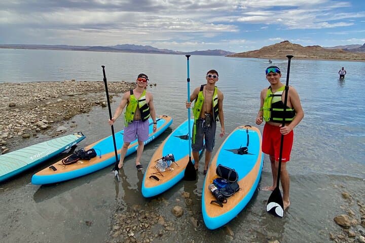 Lake Mead Stand-Up Paddleboarding Lesson at Boulder Beach — Learn SUP + Free Hour photo 5