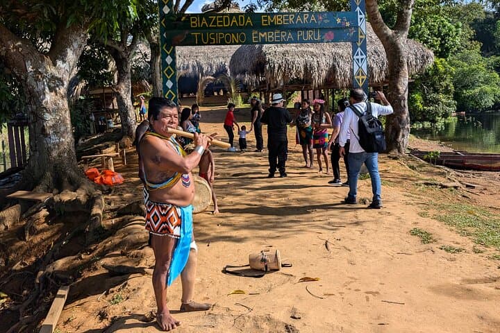 Embera Village & Chagres River Waterfall Day Tour from Panama City photo 5
