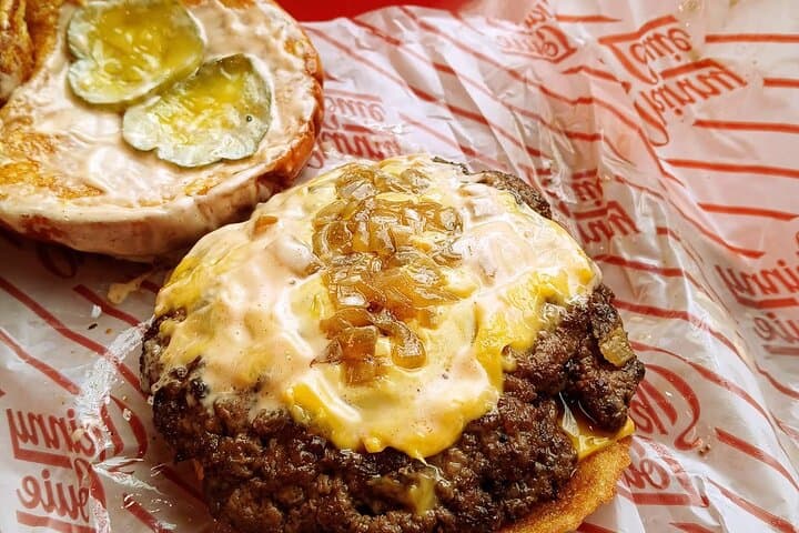 Greenwich Village Smashburger Tour: Best Burger Tasting & NYC Culture Walk