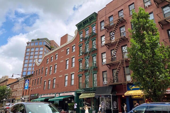 Greenwich Village Smashburger Tour: Best Burger Tasting & NYC Culture Walk photo 3