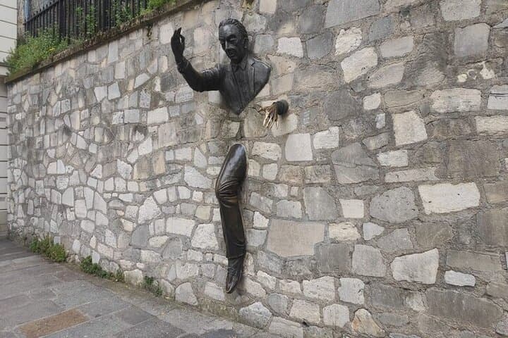 Private Montmartre Walking Tour — Sacré‑Cœur, Moulin Rouge & Local Secrets photo 2