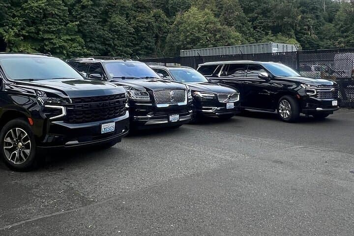 Private Luxury Transfer to Boeing Field Factory Tour from Downtown Seattle