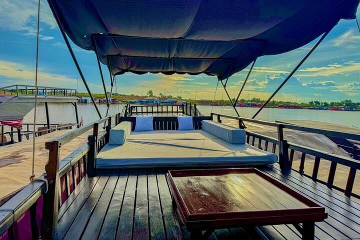 Battambang to Siem Reap by Traditional Boat Across Tonle Sap: Full-Day Private Transfer photo 3