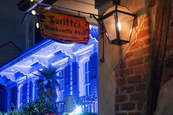 True Crime Pub Crawl: French Quarter Walking Tour of New Orleans' Dark History photo 3
