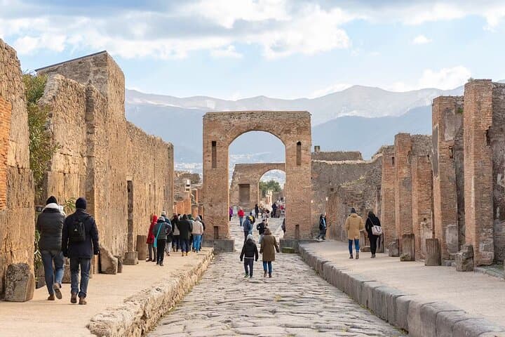 Pompeii Ruins: How to Explore the Ancient City Preserved by Vesuvius photo 5