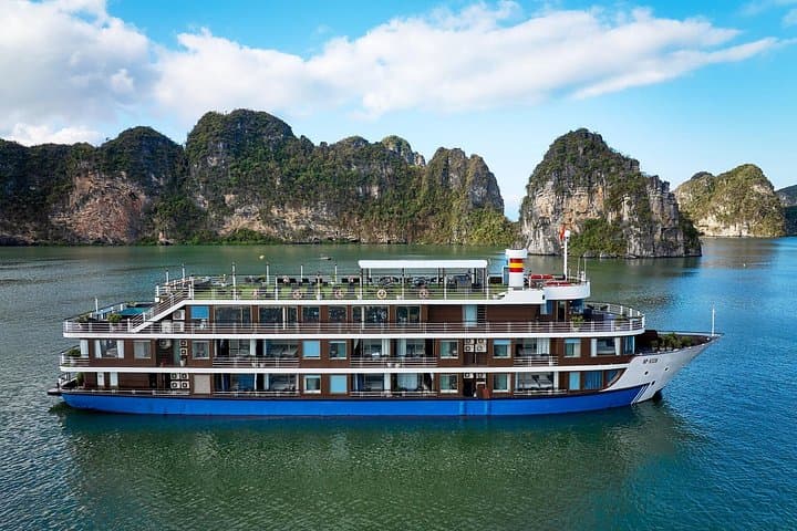 Luxury 3-Day Ninh Binh and Lan Ha Bay Cruise from Hanoi photo 3