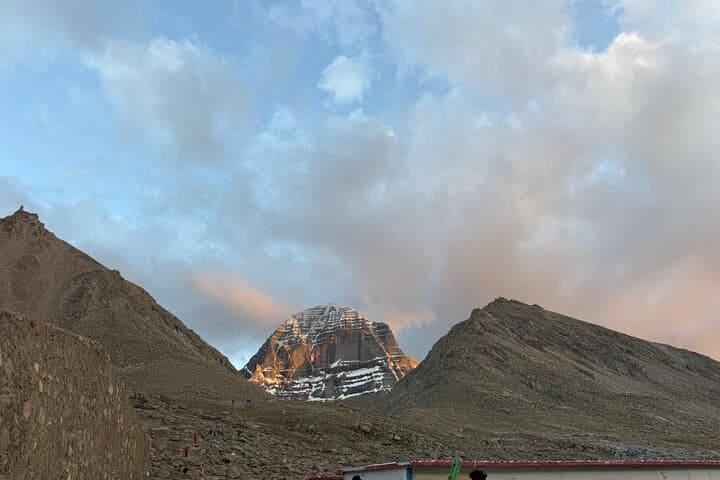 Mount Kailash and Lake Mansarovar: 10-Day Pilgrimage, Kora Trek & Cultural Route photo 5