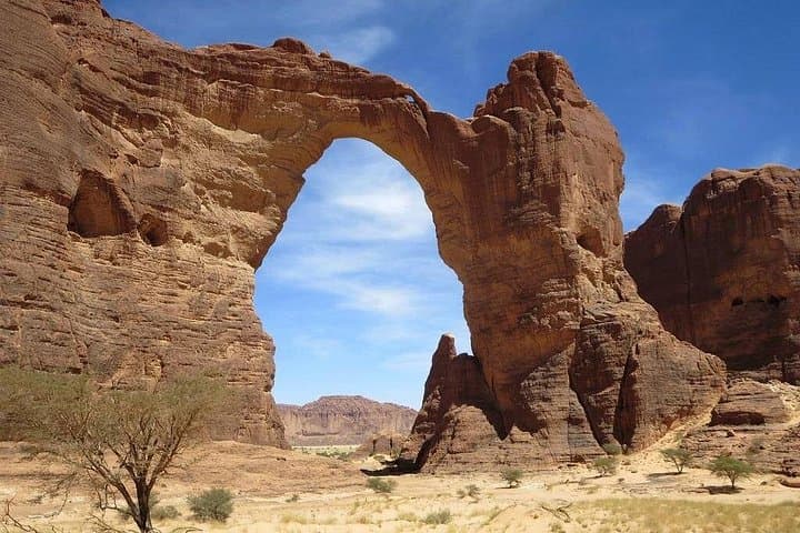 Explore AlUla: Full-Day 4x4 Tour of Natural Arches, Oasis & Old Town photo 1
