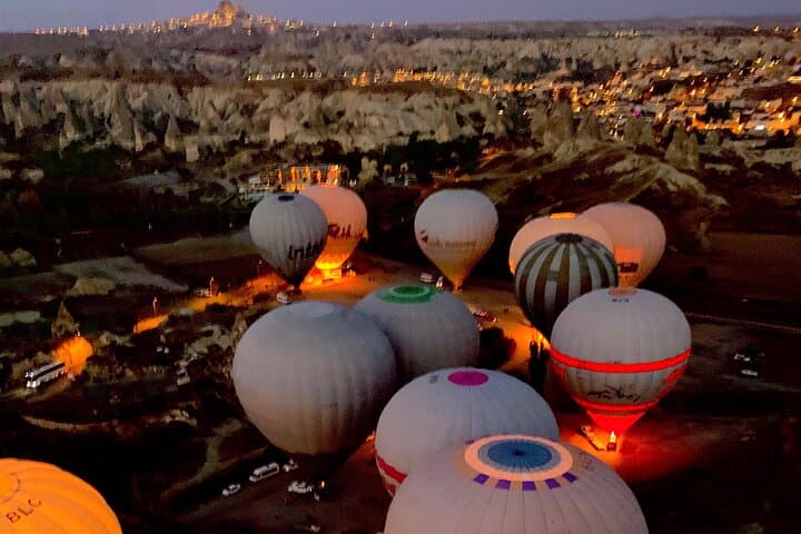 Cappadocia Sunrise Hot Air Balloon: Göreme Flight Guide & Practical Tips photo 3