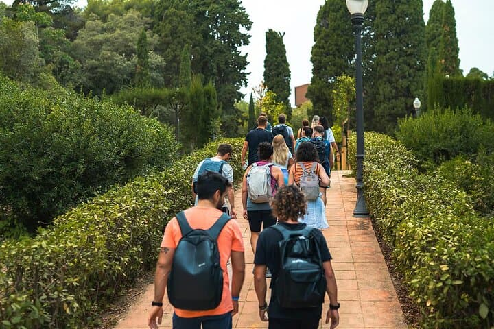 Montjuïc Cable Car to the Beach: Panoramic Barcelona in 3 Hours photo 5