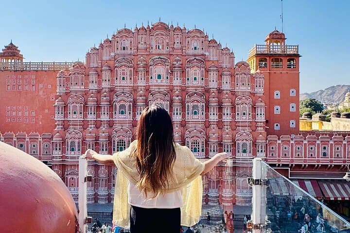Jaipur in a Day: Private Full-Day Car Tour with Skip-the-Line Entry photo 2