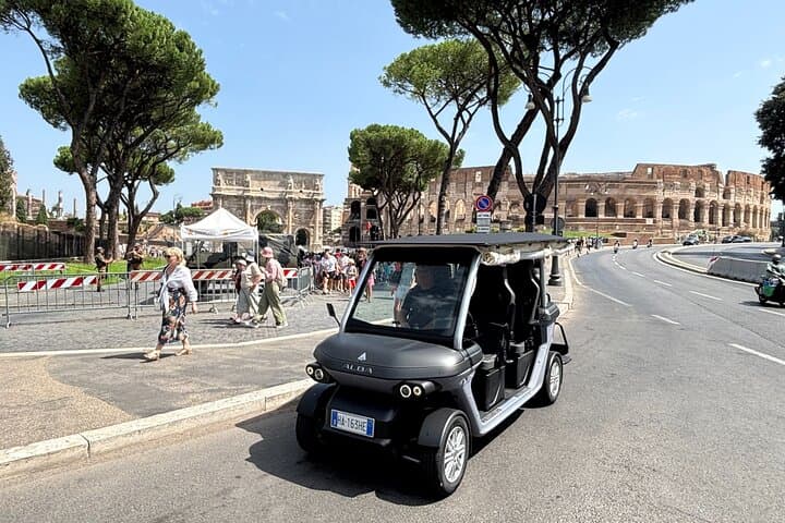 Private Golf Cart Tour of Rome: 3-Hour Scenic City Drive