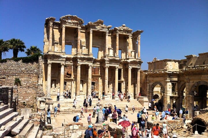 Private 2-Day Ephesus and Pamukkale Tour from Istanbul — Ancient Ruins & Travertine Pools photo 2