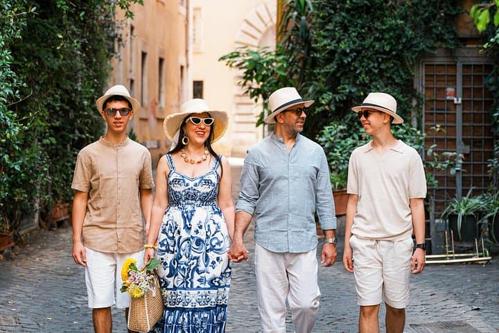 Dolce Vita Photoshoot Tour Rome: Styling, Makeup & Private Photo Session photo 3