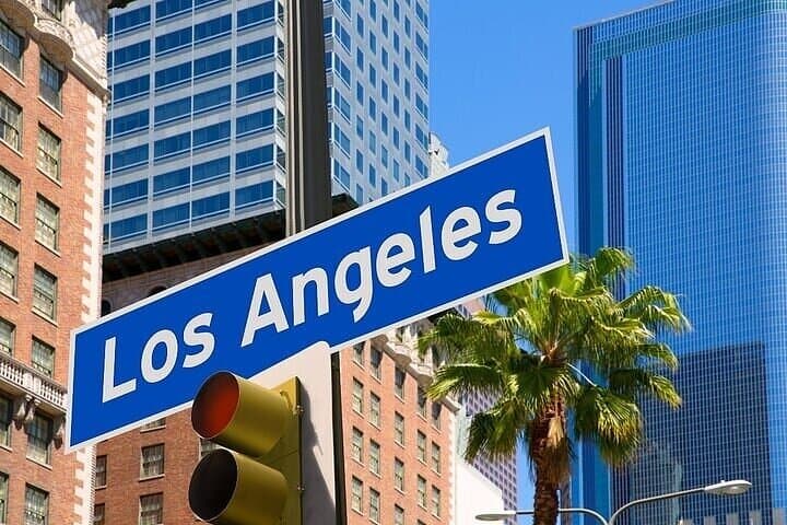 Private Full-Day LA Tour from Downtown: Griffith Observatory to Venice Beach photo 6