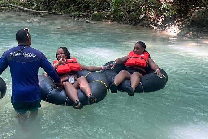 Bamboo Rafting on Jamaica's White River: Ocho Rios Guided Tour photo 2