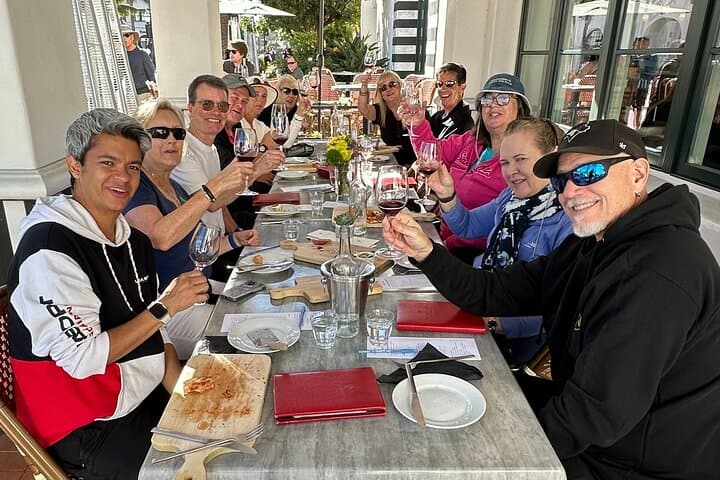 Funk Zone Uncorked: Wine, Art & Ice Cream Walking Tour in Santa Barbara