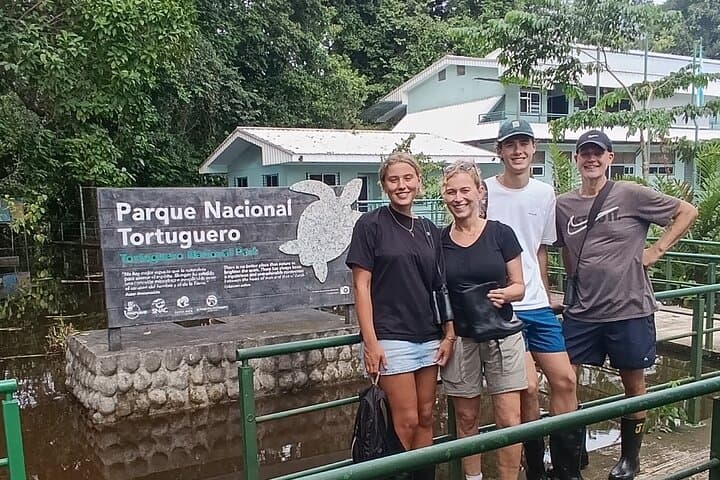 Jaguar Trail Walk — Guided Rainforest Hike in Tortuguero National Park