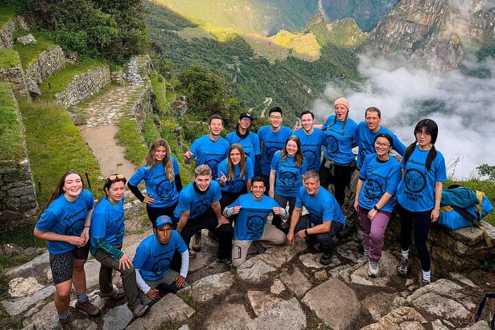 4-Day Inca Trail to Machu Picchu — Dead Woman’s Pass, Sun Gate Sunrise & Vistadome Return