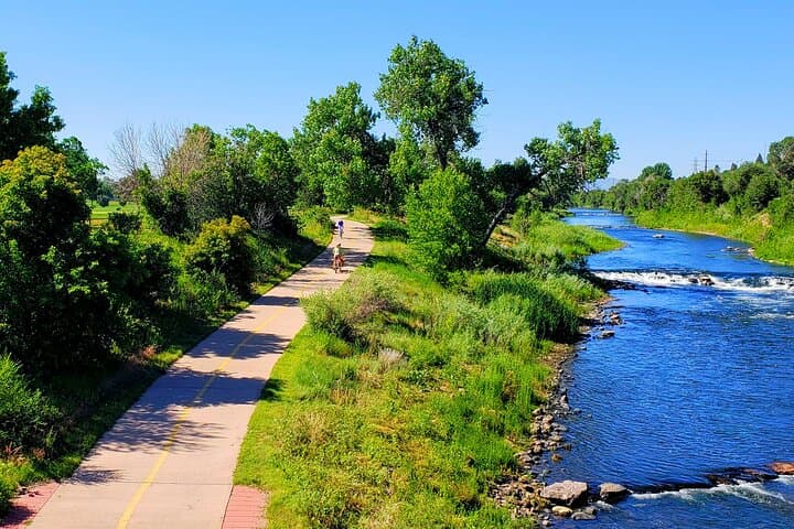 Ride & Refresh: Platte River E-Bike Brewery Tour in Denver