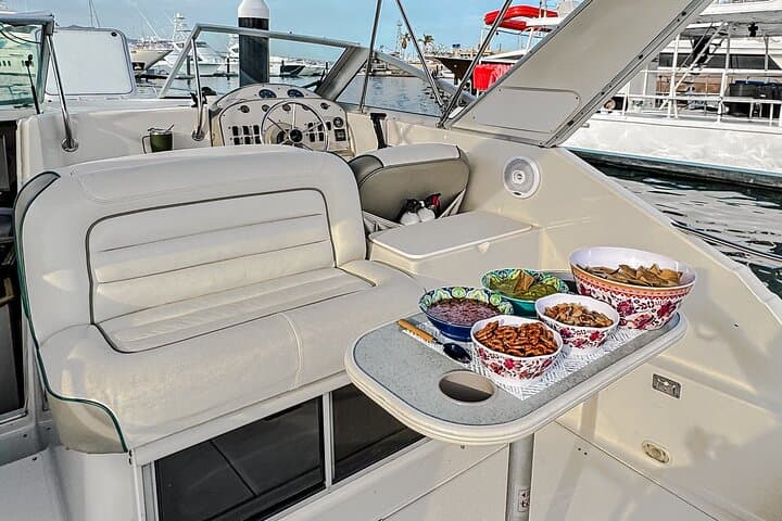 Luxury Yacht Charter and Arch Tour in Cabo San Lucas photo 5
