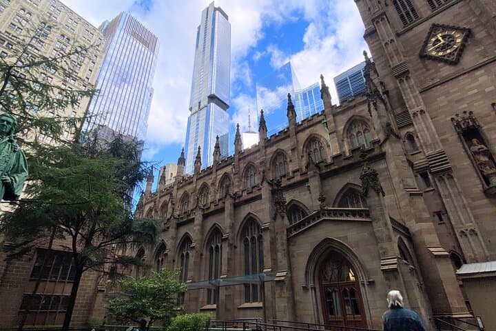 Financial District Walking Tour: History, Landmarks & 9/11 Memorial Route photo 6