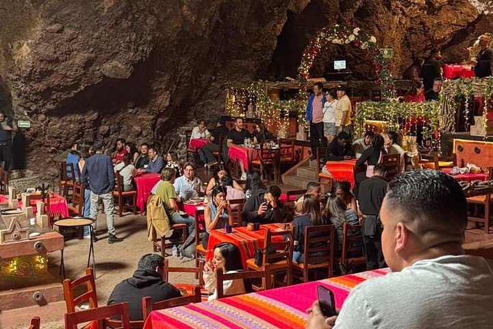 Morning at Teotihuacan: Cave Breakfast, Guided Pyramids Tour and Chocolate Workshop photo 3
