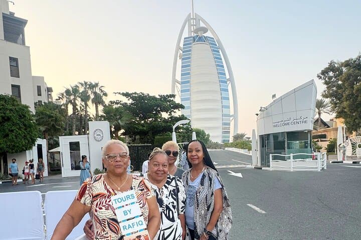 Full-Day Dubai Top 10: Premium Private City Tour of Burj Khalifa, Souks & Palm