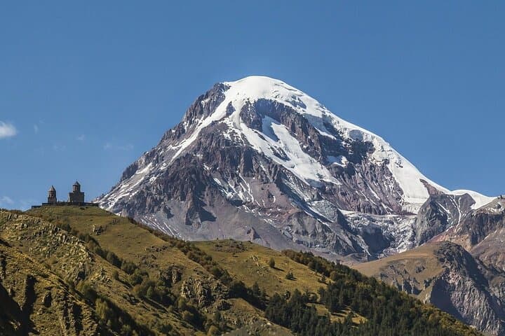 Gudauri & Ananuri Winter Day Trip from Tbilisi: Ski Slopes, Fortresses & Mountain Flavors photo 3