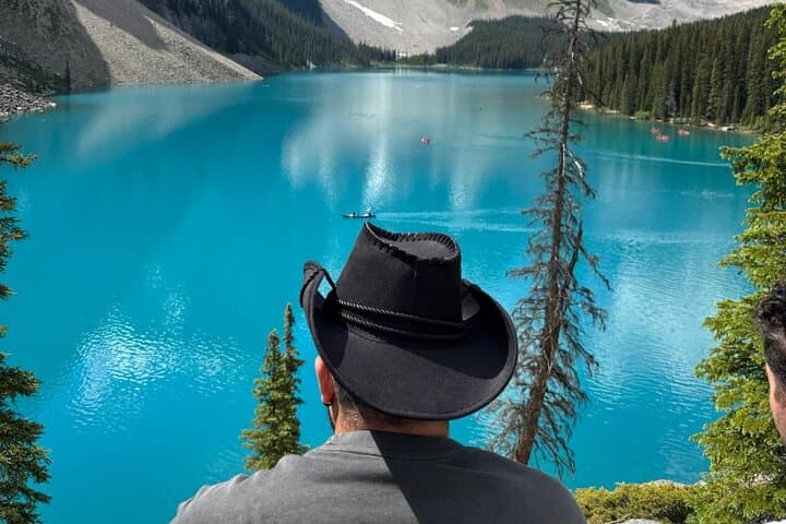 Moraine Lake, Lake Louise & Banff Day Tour: Scenic Rockies Adventure from Calgary photo 4
