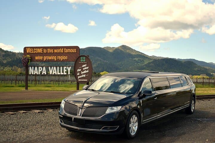 Napa Limo Wine Tour — 6-Hour Corks & Castles Private Tasting Experience