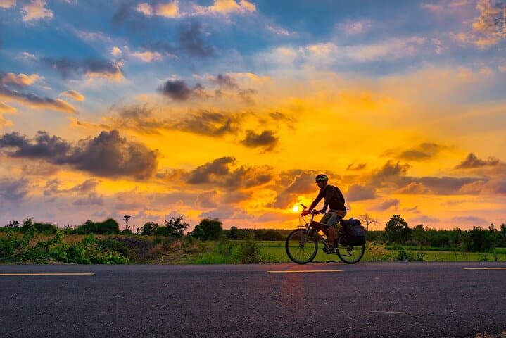Lecce Sunset E‑Bike Tour with Salento Aperitif at Masseria Vittoria