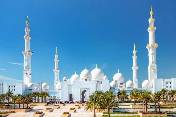 Private 3-Day Dubai & Abu Dhabi Highlights Tour — Burj Khalifa, Louvre & Sheikh Zayed photo 2