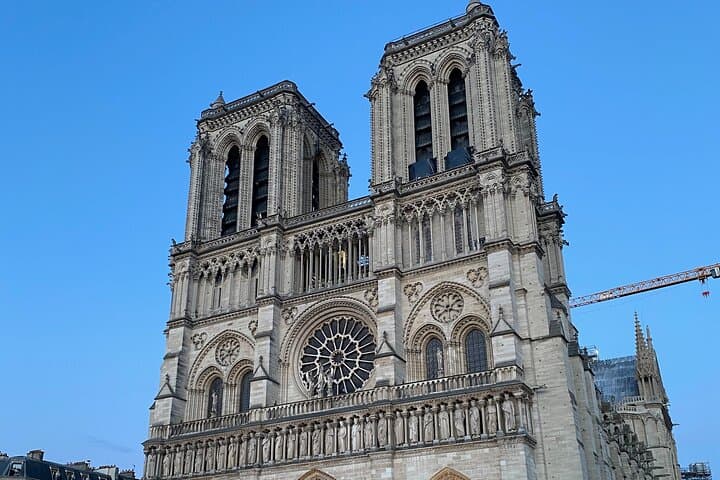 Walk Through Paris' Heart: Île de la Cité & Notre‑Dame Crypt Tour photo 4