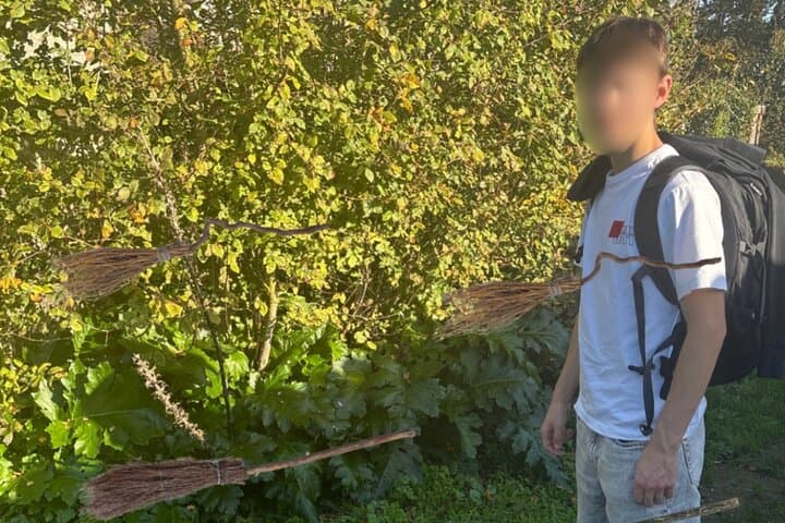 Outdoor Escape Game on Île de Ré — 2-Hour Magic Walk in Saint-Martin-de-Ré photo 2