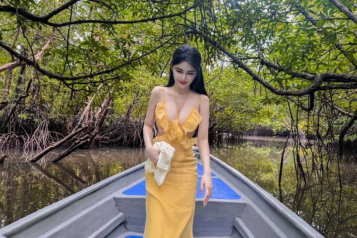 Bintan Sand Dunes and Blue Lake: Full-Day Mangrove & Firefly Eco-Tour photo 1