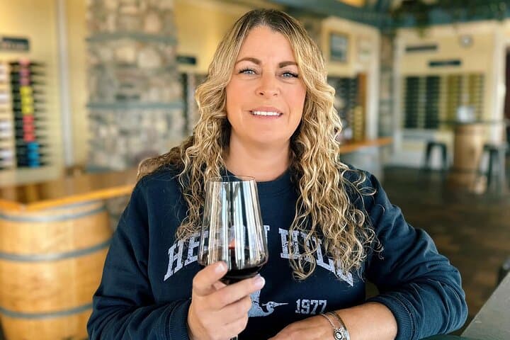 Private Seneca Lake Wine Tour — Customizable Finger Lakes Tasting Experience photo 2