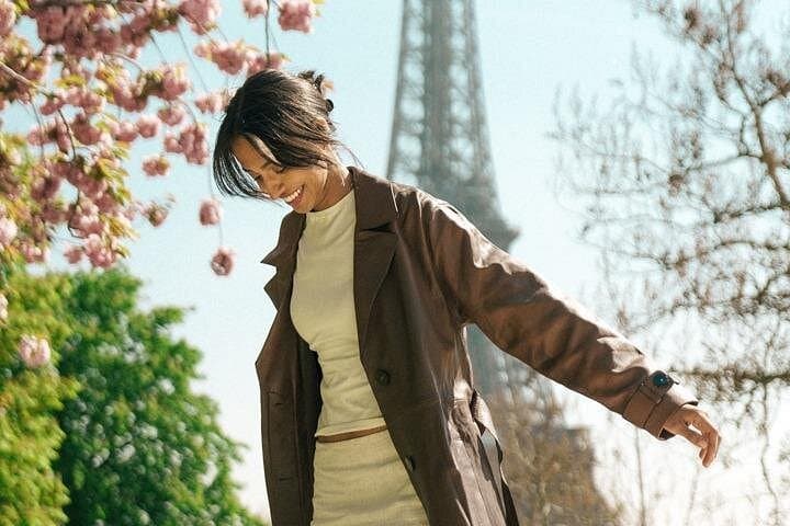 Eiffel Tower Vintage Photoshoot: Paris Film-Style Portrait Session photo 3
