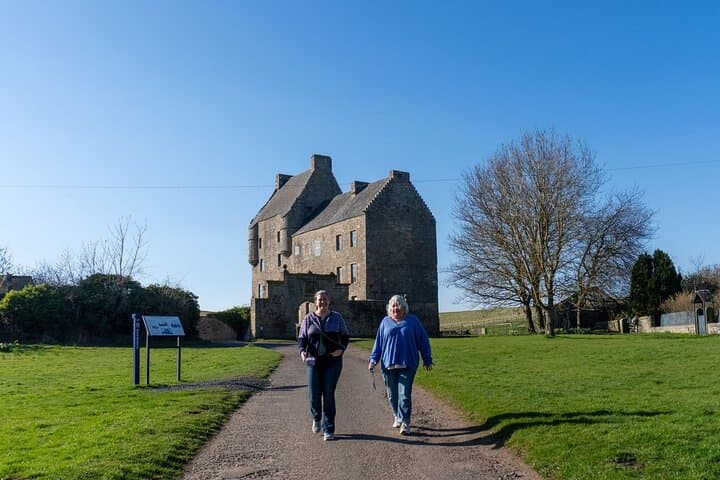 Outlander Castles Day Tour from Glasgow — Doune, Midhope & Blackness