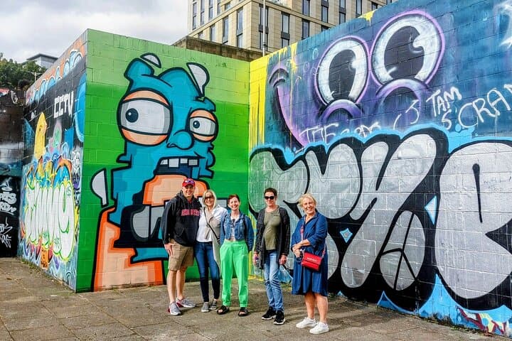 Private Glasgow Street Art Tour — Explore Glasgow's Murals on Foot
