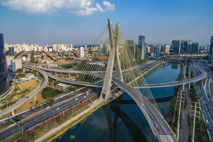 Santos to São Paulo Full-Day Shore Excursion with Airport Transfer
