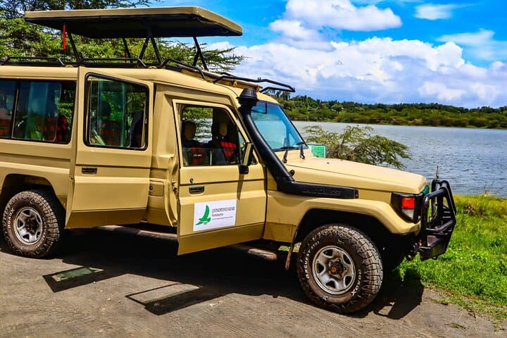 Arusha National Park Day Safari: Game Drive, Walking & Canoe Options photo 5
