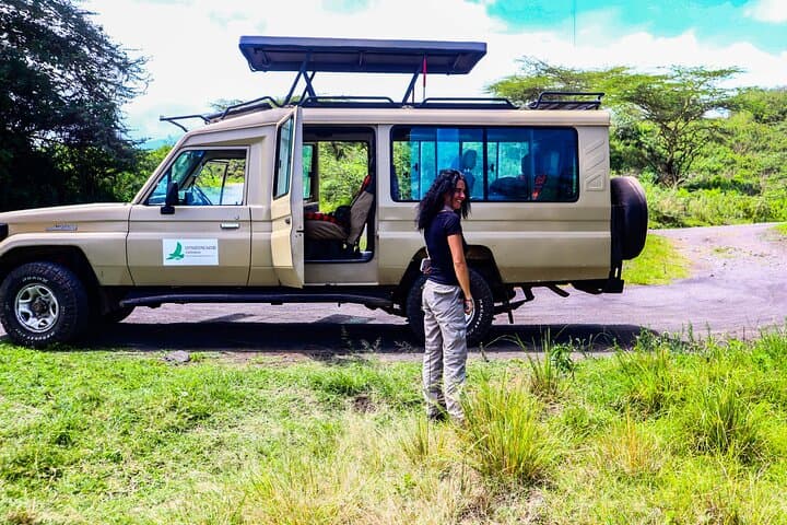 Arusha National Park Day Safari: Game Drive, Walking & Canoe Options