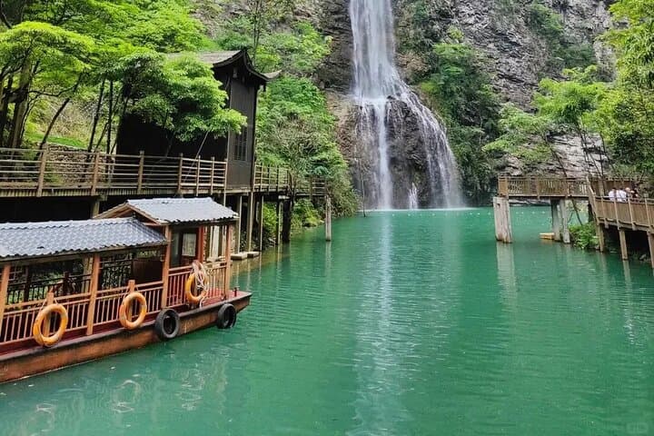 Zhangjiajie Grand Canyon Glass Bridge & Zip Line: One-Day Adrenaline and Scenic Cruise photo 6